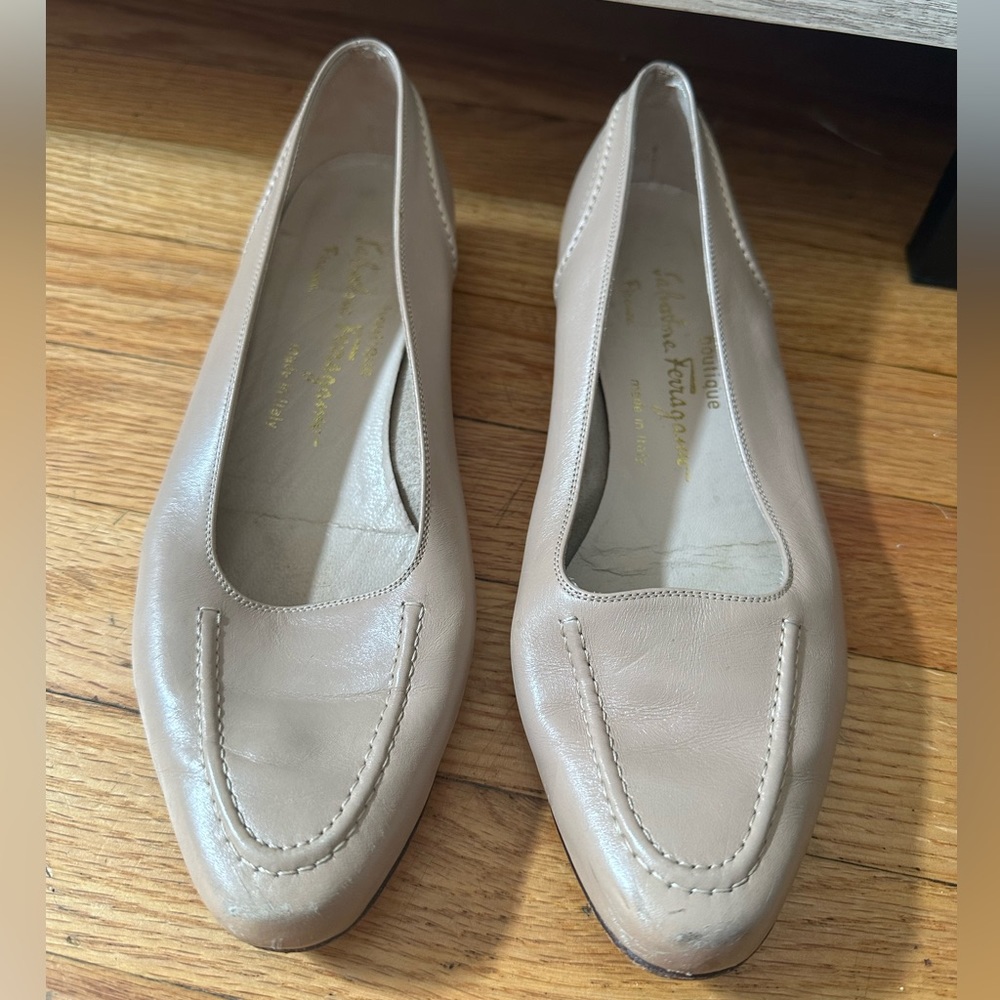 Salvatore Ferragamo Nude Leather Flats Vintage